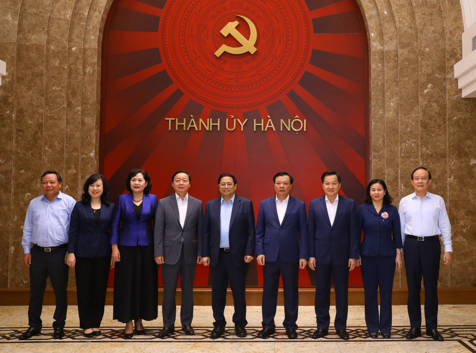 Thủ tướng Phạm Minh Chính với các đại biểu. (Ảnh: Dương Giang/TTXVN)