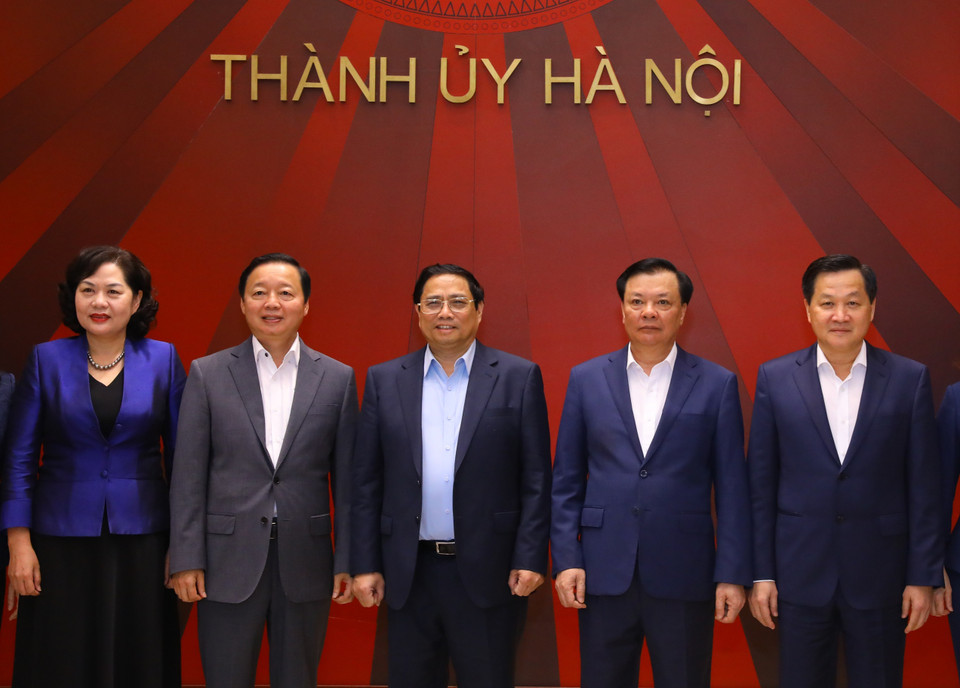 Thủ tướng Phạm Minh Chính với các đại biểu. (Ảnh: Văn Điệp/TTXVN)