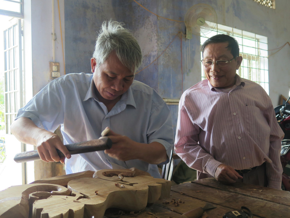 Hội Người khuyết tật huyện Diên Khánh (Khánh Hòa) tổ chức nhiều lớp dạy nghề, tạo việc làm; đồng thời trợ giúp kinh phí tạo việc làm và thực hiện nhiều công tác từ thiện… giúp gần 200 hội viên từng bước nâng cao đời sống và tự tin hòa nhập cộng đồng. Ngoài ra, Hội còn thực hiện nhiều công tác từ thiện xã hội khác. (Ảnh: Phan Sáu/TTXVN)