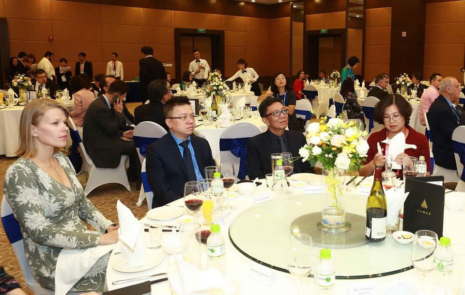 Đại biểu dự Tiệc chia tay. (Ảnh: Doãn Tấn/TTXVN)