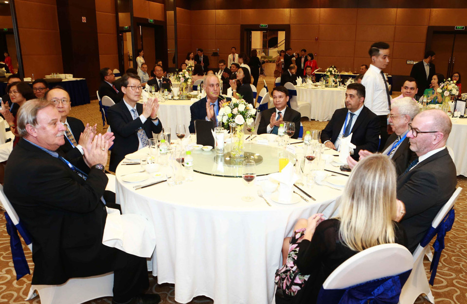 Đại biểu dự Tiệc chia tay. (Ảnh: Doãn Tấn/TTXVN)