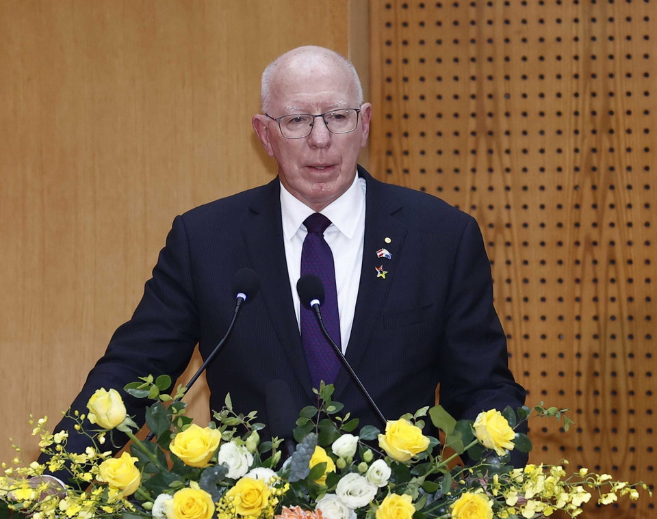 Toàn quyền Australia David Hurley phát biểu tại cuộc gặp gỡ lãnh đạo và cán bộ, chiến sỹ Cục Gìn giữ hòa bình Việt Nam. (Ảnh: Thống Nhất/TTXVN)