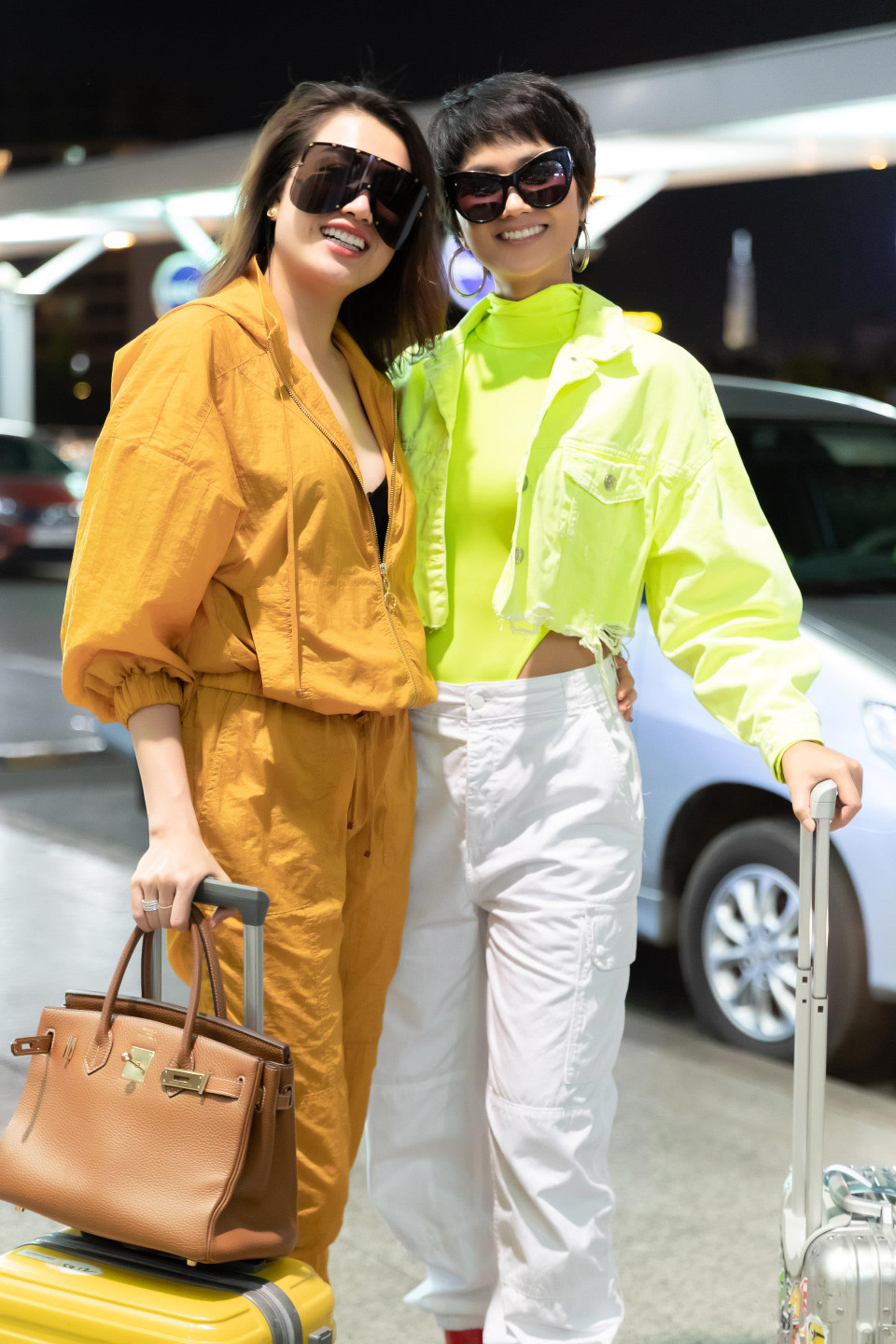 Tại cuộc thi Miss Universe 2018, không chỉ sang Thái Lan cổ vũ cho H’Hen Niê, Lệ Hằng còn nhiệt tình tư vấn và hỗ trợ trang phục, phụ kiện cho đại diện Việt Nam. (Ảnh: Thiên An/Vietnam+)