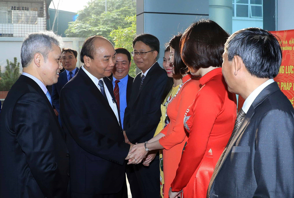 Thủ tướng Nguyễn Xuân Phúc với các đại biểu dự hội nghị. (Ảnh: Thống Nhất/TTXVN)