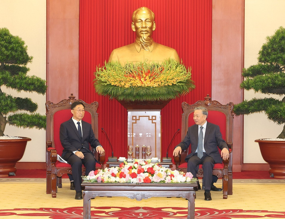 Tổng Bí thư, Chủ tịch nước Tô Lâm tiếp ông Lưu Ninh, Ủy viên Trung ương Đảng, Bí thư Đảng ủy Khu tự trị dân tộc Choang Quảng Tây, Trung Quốc. (Ảnh: Trí Dũng/TTXVN)