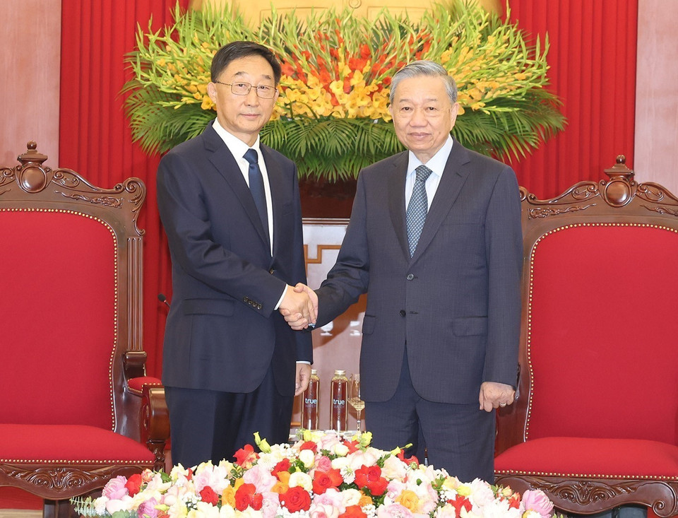 Tổng Bí thư, Chủ tịch nước Tô Lâm tiếp ông Lưu Ninh, Ủy viên Trung ương Đảng, Bí thư Đảng ủy Khu tự trị dân tộc Choang Quảng Tây, Trung Quốc. (Ảnh: Trí Dũng/TTXVN)