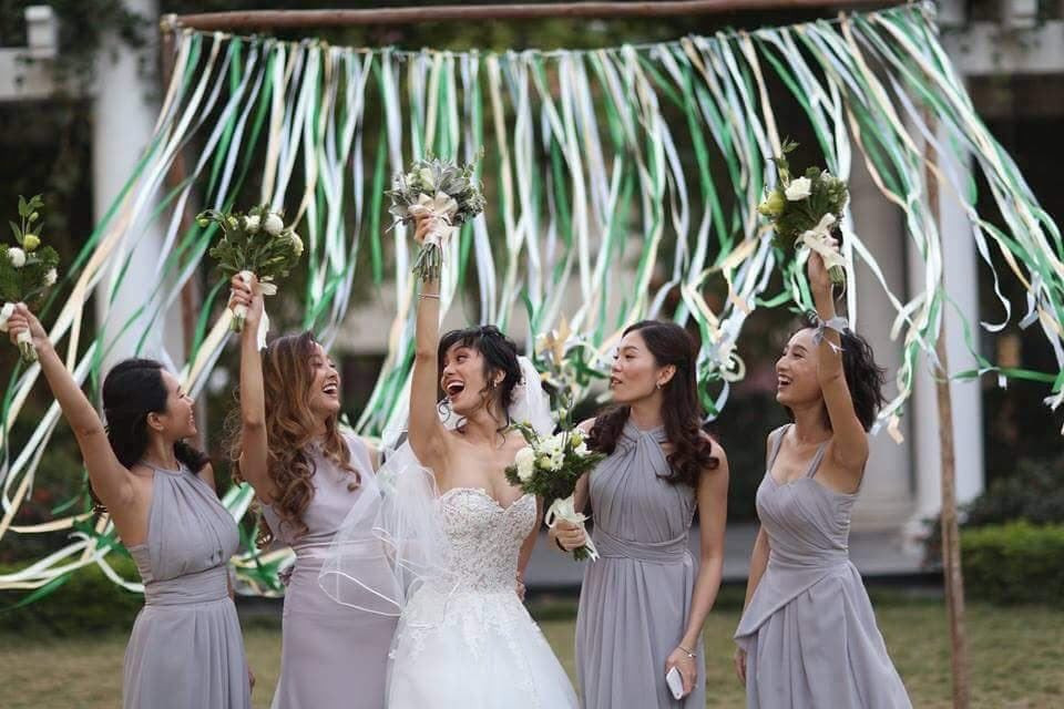 Một số mẫu thiết kế phù dâu các cô dâu Việt đã chọn cho đám cưới của mình. (Ảnh: Mai Anh/Vietnam+)