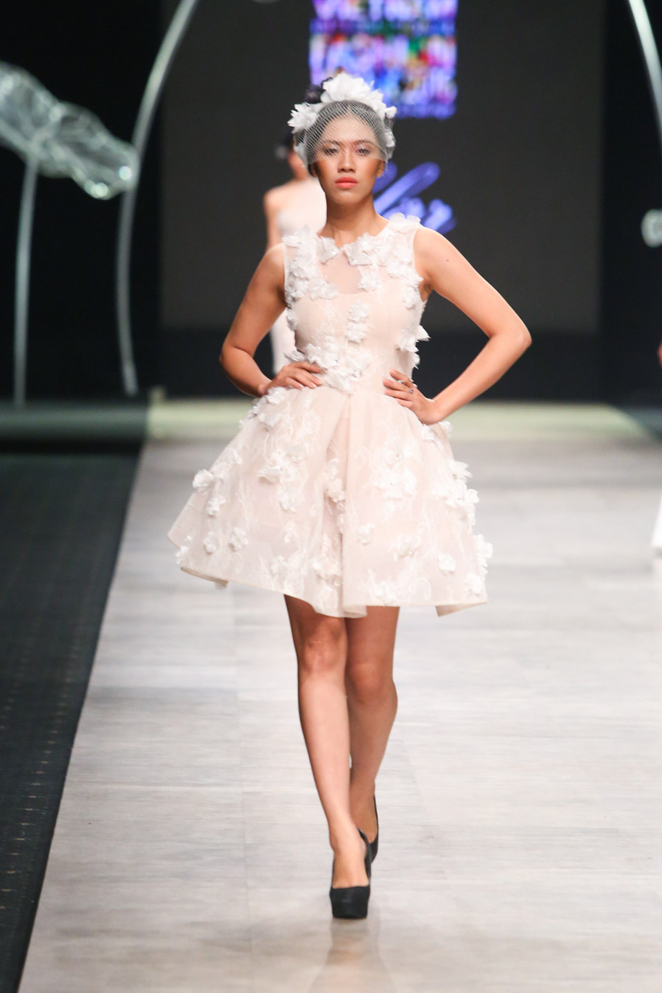 ...Những điều đó khiến những ai từng khoác chiếc váy cưới thương hiệu Klar Lov đều phải xuýt xoa.