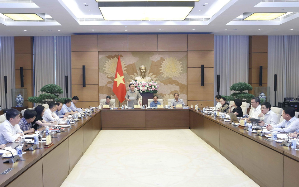 Chủ tịch Quốc hội Vương Đình Huệ phát biểu kết luận. (Ảnh: Doãn Tấn/TTXVN)