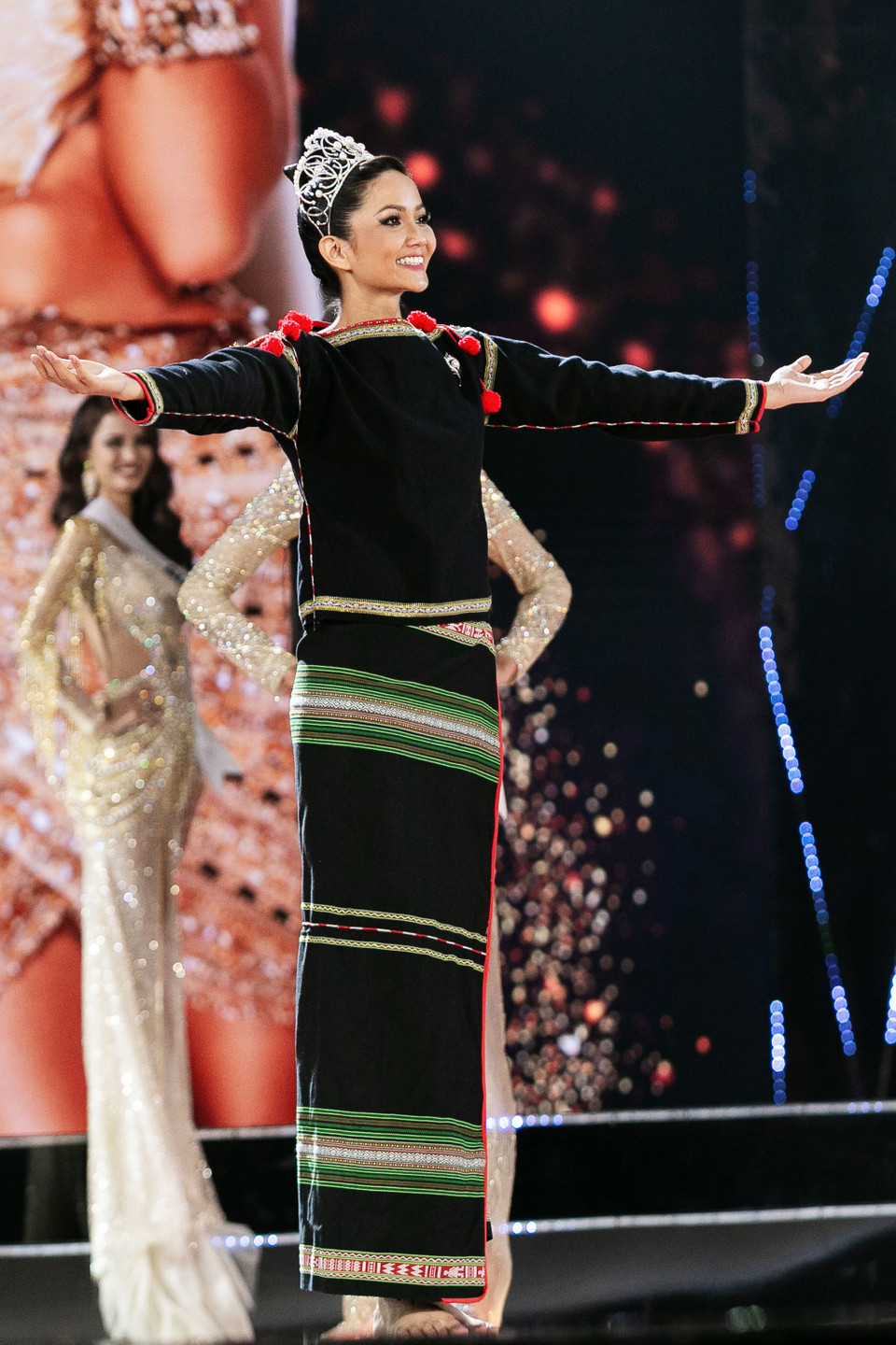 Sức hút của Hoa hậu H’Hen Niê không chỉ ở Việt Nam mà còn lan tỏa ra thế giới. Đầu năm 2019, cô vinh dự được chuyên trang sắc đẹp uy tín thế giới Missosology bầu chọn là ‘Timeless Beauty-Vẻ đẹp vượt thời gian.’ (Ảnh: Sang Đào/Vietnam+)