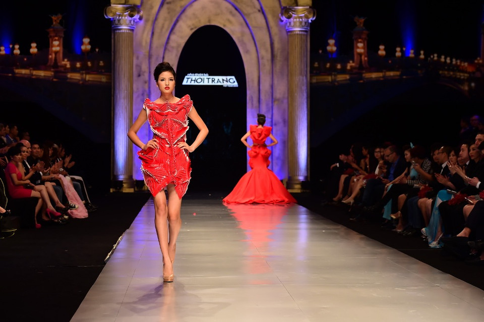 Paris rực rỡ trong cảm hứng của Giám Tiền. (Ảnh: BTC)