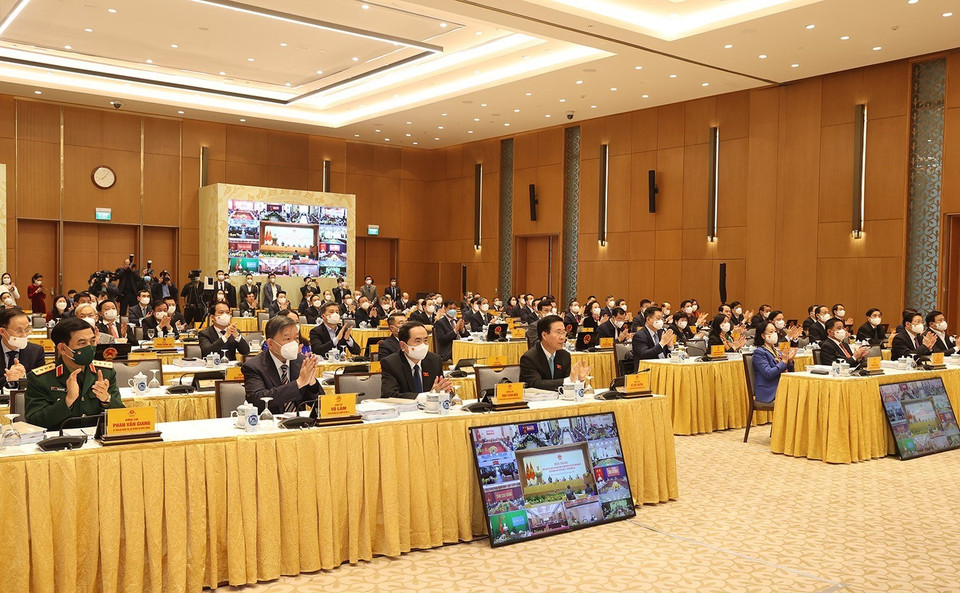 Các lãnh đạo Đảng, Nhà nước và các đại biểu dự hội nghị. (Ảnh: Trí Dũng/TTXVN)