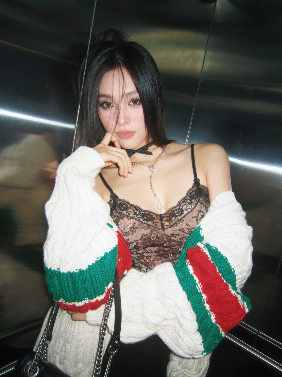 Có thể nói, sau gần 5 năm đăng quang, Hoa hậu Tiểu Vy là một trong những nàng hậu chăm chỉ của showbiz Việt khi thường xuyên tham gia các hoạt động thiện nguyện, nhiều gameshow và trở thành đại sứ cho các nhãn hàng lớn. (Ảnh: PV/Vietnam+)