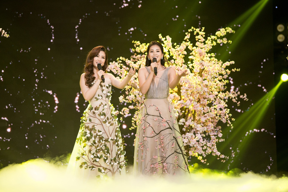 Đây là ca khúc được nhạc sỹ Dương Khắc Linh sáng tác dành tặng riêng cho cuộc thi Hoa hậu Việt Nam nhân dịp kỷ niệm 30 năm vừa qua. (Ảnh: BTC)