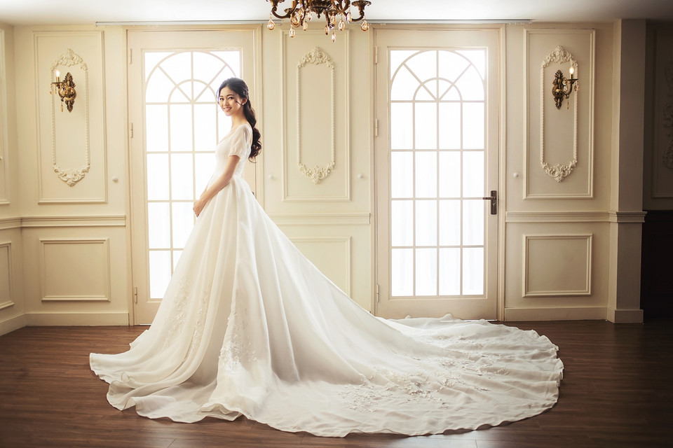 Lý do được cô đưa ra là do đang làm việc cho VTV, VOV với lịch hoạt động khá dày, lại rất yêu thích và muốn làm tốt hơn công việc này nên muốn tập trung cho vị trí biên tập viên, MC tại VTV. (Ảnh: May)