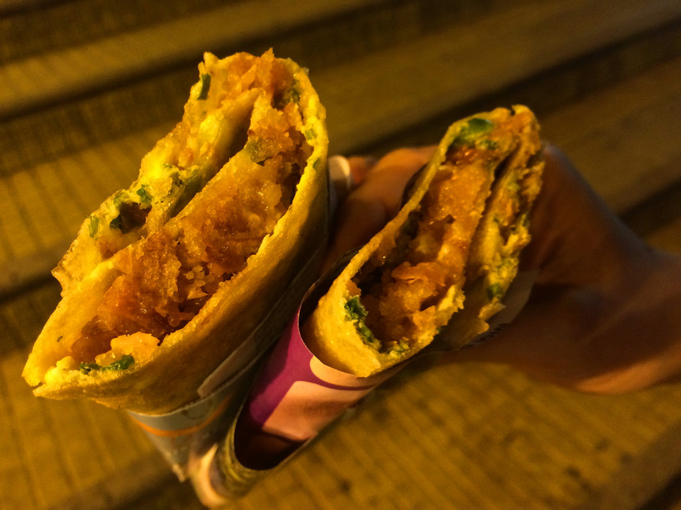 'Piazza Đà Lạt' bán rất nhiều ở chợ đêm Đà Lạt. (Ảnh: Xuân Mai/Vietnam+)