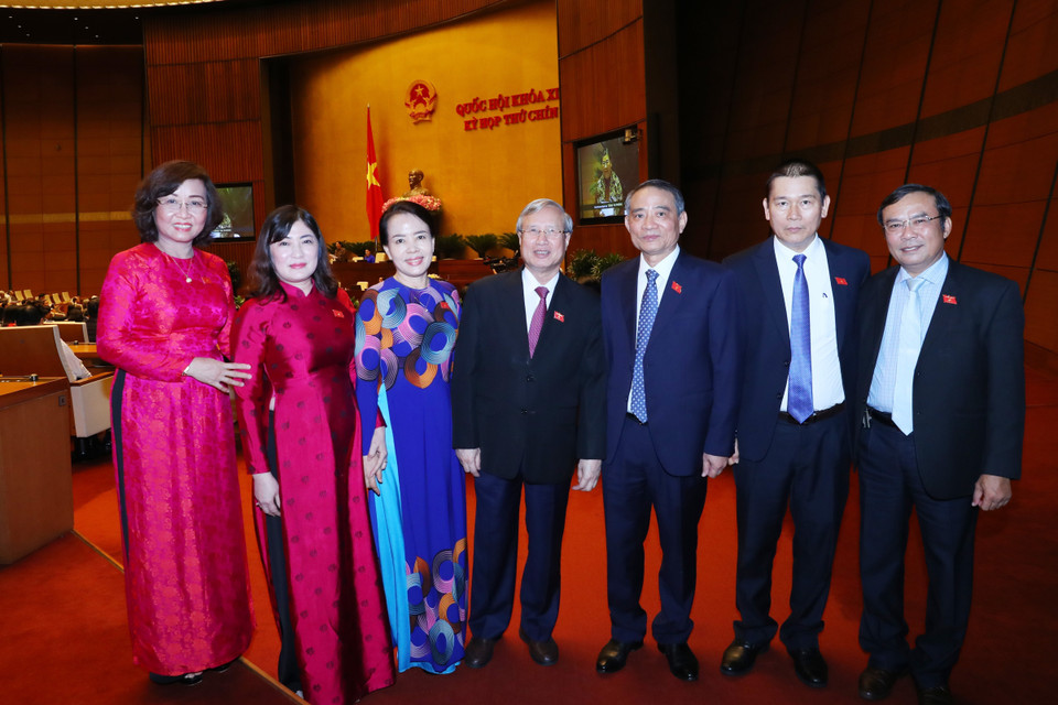 Đồng chí Trần Quốc Vượng, Ủy viên Bộ Chính trị, Thường trực Ban Bí thư và các đại biểu tại lễ bế mạc. (Ảnh: Thống Nhất/TTXVN)