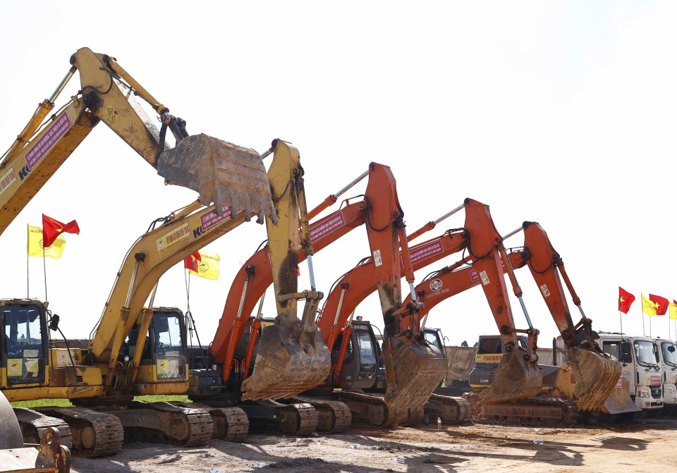  Tuyến đường có chiều dài gần 12km, là đường cấp 3 đồng bằng, có 4 làn xe với vận tốc thiết kế 80km/h, tổng mức đầu tư 1.181 tỷ đồng. (Ảnh: Thống Nhất/TTXVN)