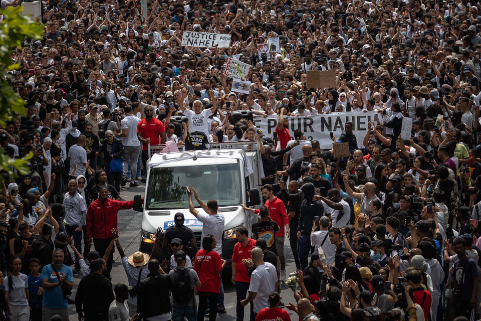 Người biểu tình tập trung tại ngoại ô Paris, Pháp ngày 29/6/2023. (AFP/TTXVN)