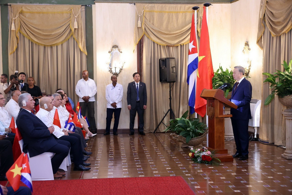 Tổng Bí thư, Chủ tịch nước Tô Lâm phát biểu tại buổi gặp gỡ đại biểu hữu nghị nhân dân và thế hệ trẻ Cuba. (Ảnh: Lâm Khánh/TTXVN)