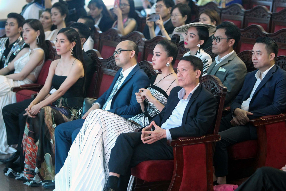 Ông Nguyễn Đức Lợi, Ủy viên Trung ương Đảng, Tổng Giám đốc Thông tấn xã Việt Nam dự Lễ trao Giải thưởng Âm nhạc Cống hiến lần thứ 14-năm 2019. (Ảnh: Thanh Vũ/TTXVN)