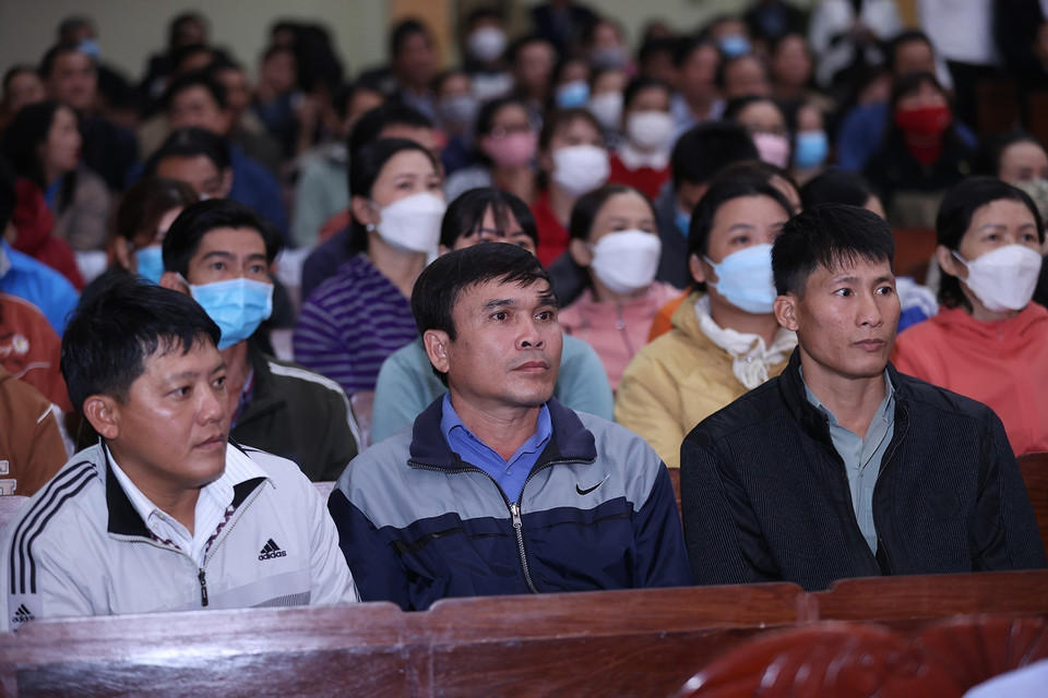 Công nhân, người lao động tham dự Chương trình 'Tết sum vầy-Xuân gắn kết 2023.' (Ảnh: Dương Giang/TTXVN)