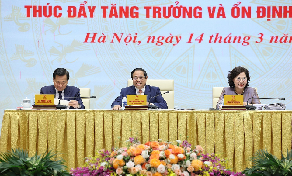 Thủ tướng Phạm Minh Chính chủ trì Hội nghị triển khai nhiệm vụ điều hành chính sách tiền tệ năm 2024. (Ảnh: Dương Giang/TTXVN)