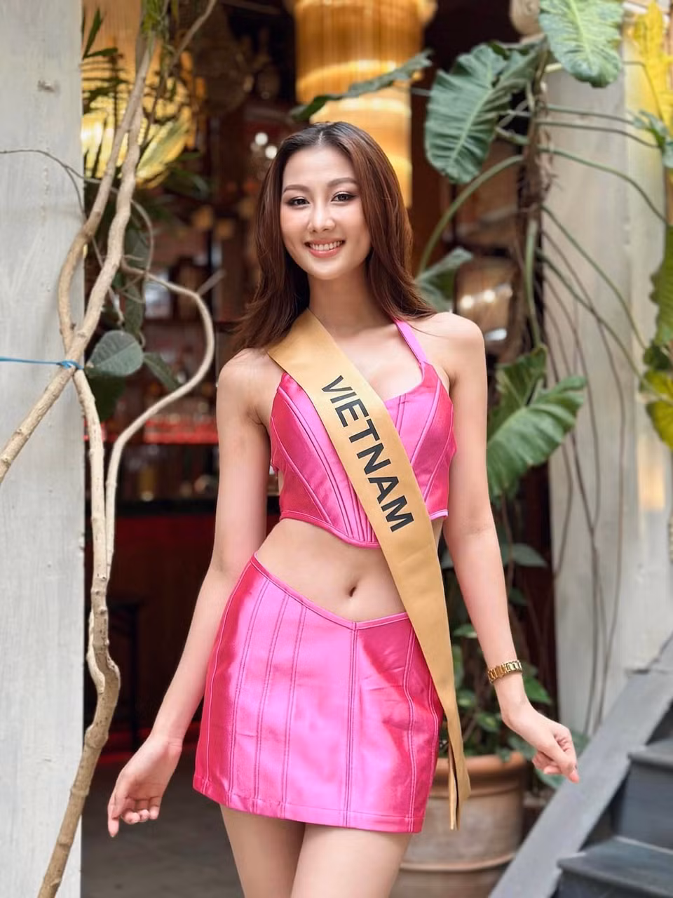 Quế Anh luôn lắng nghe những góp ý của người hâm mộ. Cô quyết tâm thay đổi từng ngày, mong rằng có thể tiếp nối thành tích ấn tượng của các đại diện trước đó của Việt Nam như Hoa hậu Thùy Tiên, Thiên Ân hay Lê Hoàng Phương. (Ảnh: CTV/Vietnam+)
