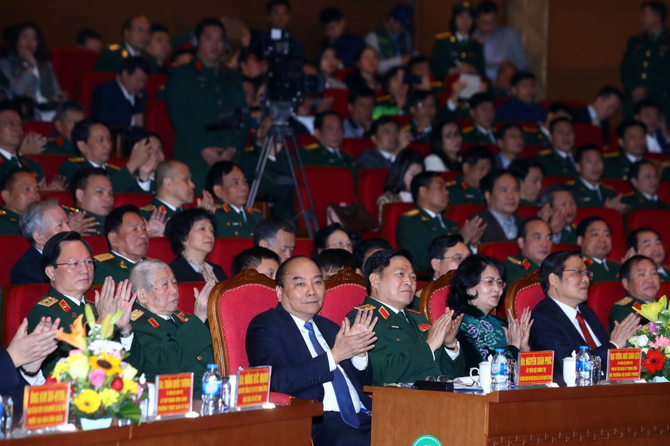 Sáng 17/12, tại Hà Nội, Thủ tướng Nguyễn Xuân Phúc dự Lễ đón nhận Danh hiệu Anh hùng lực lượng vũ trang nhân dân và khánh thành cụm công trình Trung tâm Bệnh viện Trung ương 108. (Ảnh: Thống Nhất/TTXVN)