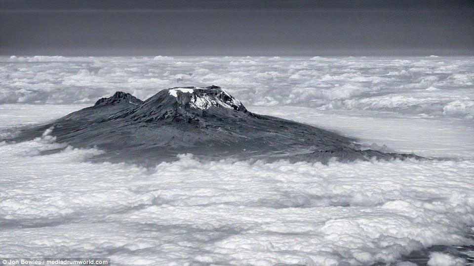 Núi Kilimanjaro ở Tanzania. (Nguồn: Dailymail.co.uk)