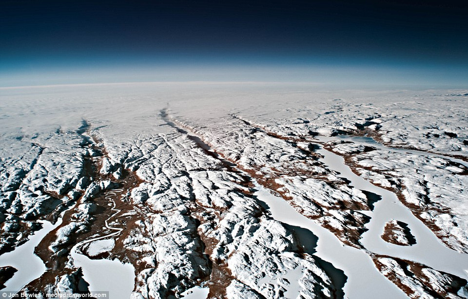 Bờ biển đóng băng Labrador ở Canada. (Nguồn: Dailymail.co.uk)