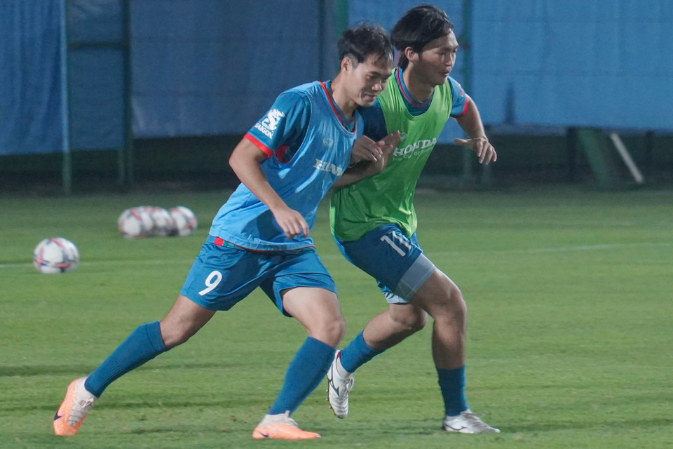 Bộ đôi Văn Toàn và Tuấn Anh - những tuyển thủ giàu kinh nghiệm tại Đội tuyển Việt Nam. (Ảnh: Việt Anh/Vietnam+)