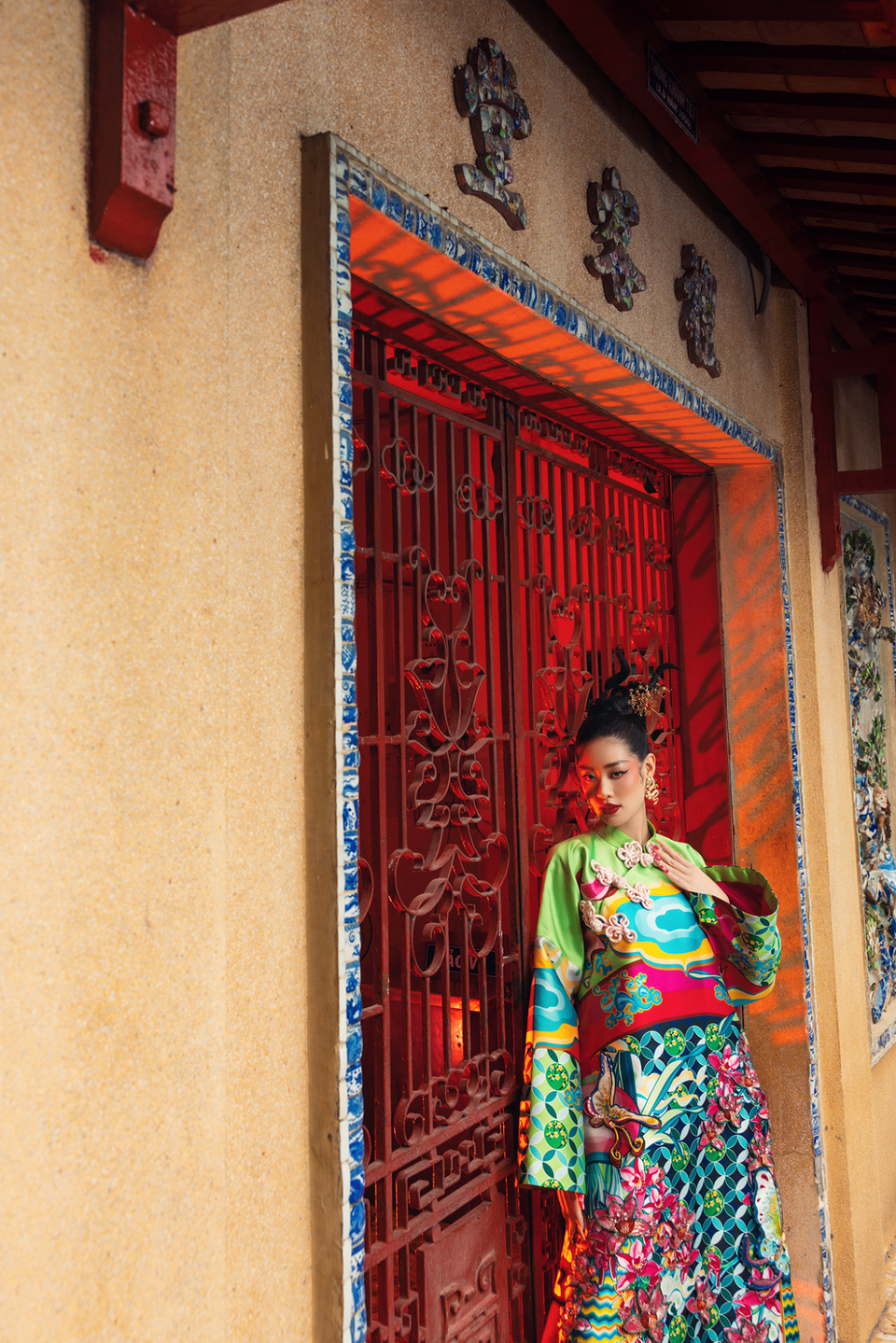 Trong không khí tươi vui của mùa Xuân, sau năm Tân Sửu đầy khó khăn, thử thách, 2022 mang nhiều ý nghĩa hơn, không chỉ là tiễn đưa năm cũ mà còn chứa đựng bao khát vọng, niềm tin về một năm mới nhiều khởi sắc. (Ảnh: CTV/Vietnam+)