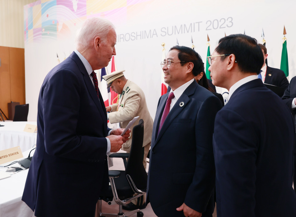 Thủ tướng Phạm Minh Chính và Tổng thống Hoa Kỳ Joe Biden tại phiên thảo luận 'Hướng đến một thế giới hòa bình, ổn định và thịnh vượng.' (Ảnh: Dương Giang/TTXVN)