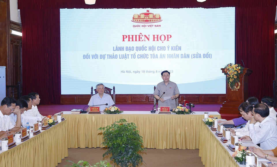 Chủ tịch Quốc hội Vương Đình Huệ phát biểu. (Ảnh: Doãn Tấn/TTXVN)