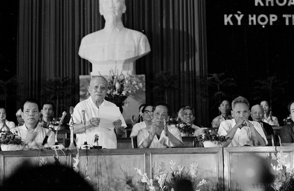 Chủ tịch Tôn Đức Thắng phát biểu tại Kỳ họp thứ nhất, Quốc hội khóa IV, ngày 7/6/1971. (Ảnh: TTXVN)