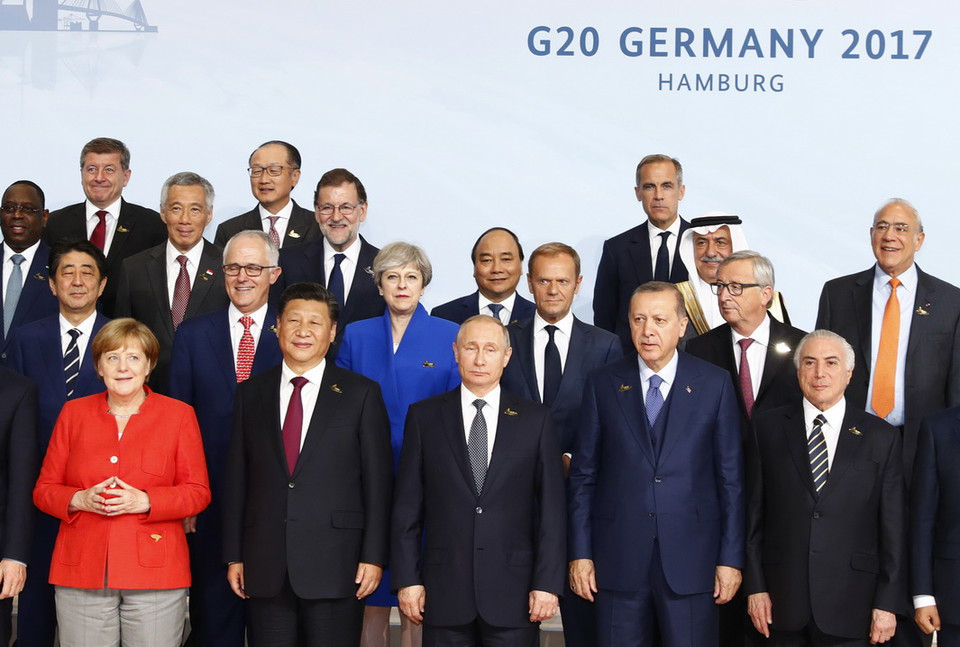 Thủ tướng Nguyễn Xuân Phúc và các trưởng đoàn tham dự hội nghị. (Ảnh: Thống Nhất/TTXVN)