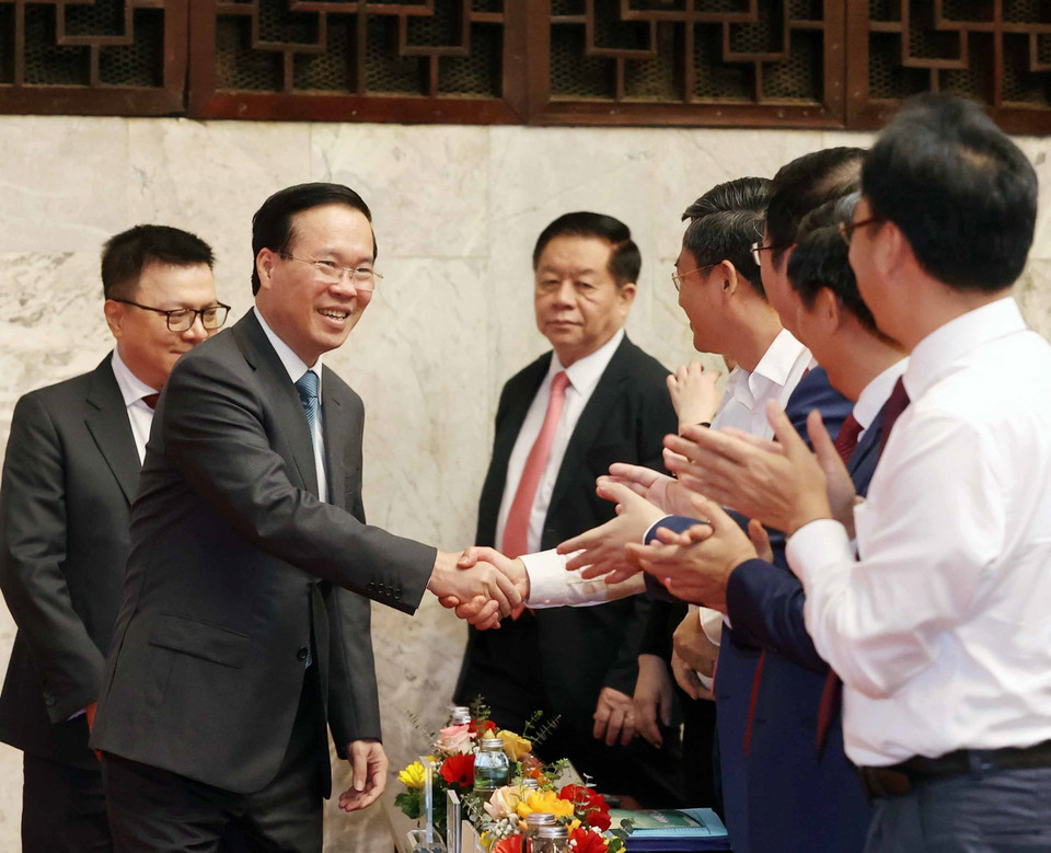 Chủ tịch nước Võ Văn Thưởng và các đại biểu dự Lễ trao Giải Báo chí Quốc gia lần thứ XVII năm 2022. (Ảnh: Thống Nhất/TTXVN)