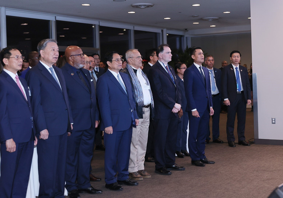 Thủ tướng Phạm Minh Chính và các đại biểu tham dự chiêu đãi kỷ niệm 78 năm Quốc khánh và 46 năm Việt Nam gia nhập Liên hợp quốc. (Ảnh: Dương Giang/TTXVN)