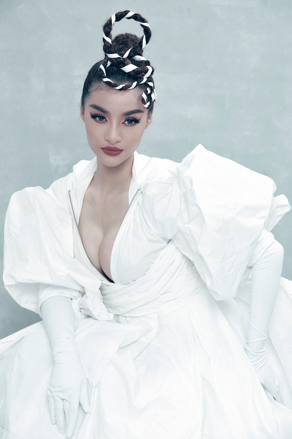 Á hậu Kiều Loan tuy còn là tân binh của làng nhạc Việt nhưng cô được đánh giá là 'chiến binh' đầy tiềm năng bởi là người không ngại thử thách ở những dòng nhạc đa dạng. (Ảnh: CTV/Vietnam+)