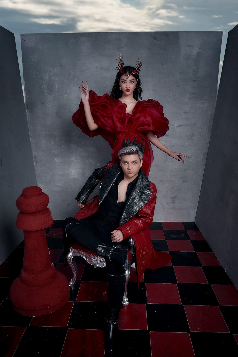 Trở lại với đường đua âm nhạc lần này, Kiều Loan quyết định hợp tác cùng nhà sản xuất âm nhạc Kent Trần. Để tăng thêm sức nóng cho những phần thi sắp tới, mới đây cả hai quyết định tung ra bộ ảnh mới với thần thái đầy quyền lực. (Ảnh: CTV/Vietnam+)