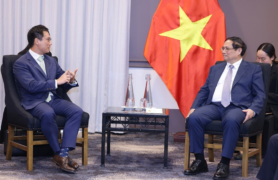 Thủ tướng Phạm Minh Chính tiếp ông Lu Yi-hua, Trưởng Đại diện khu vực châu Á-Thái Bình Dương của Công ty Corio. (Ảnh: Dương Giang/TTXVN)