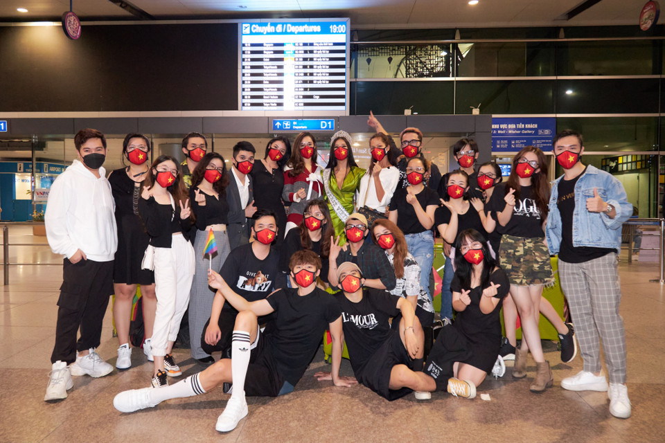 Đồng hành cùng Kim Duyên trên chặng hành trình sắp tới tại Israel có CEO Trần Việt Bảo Hoàng (Giám đốc Quốc gia Miss Universe tại Việt Nam) và Á hậu Hoàng My. Từng đại diện Việt Nam tham gia Miss Universe 2011 cùng với hiểu biết về con người, văn hóa Israel, Á hậu Hoàng My mong muốn có thể hỗ trợ Kim Duyên trong chặng hành trình sắp tới. (Ảnh: CTV/Vietnam+)