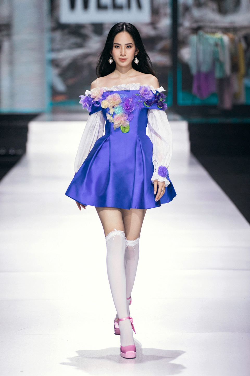 Một thiết kế trong bộ sưu tập. (Ảnh: CTV/Vietnam+)