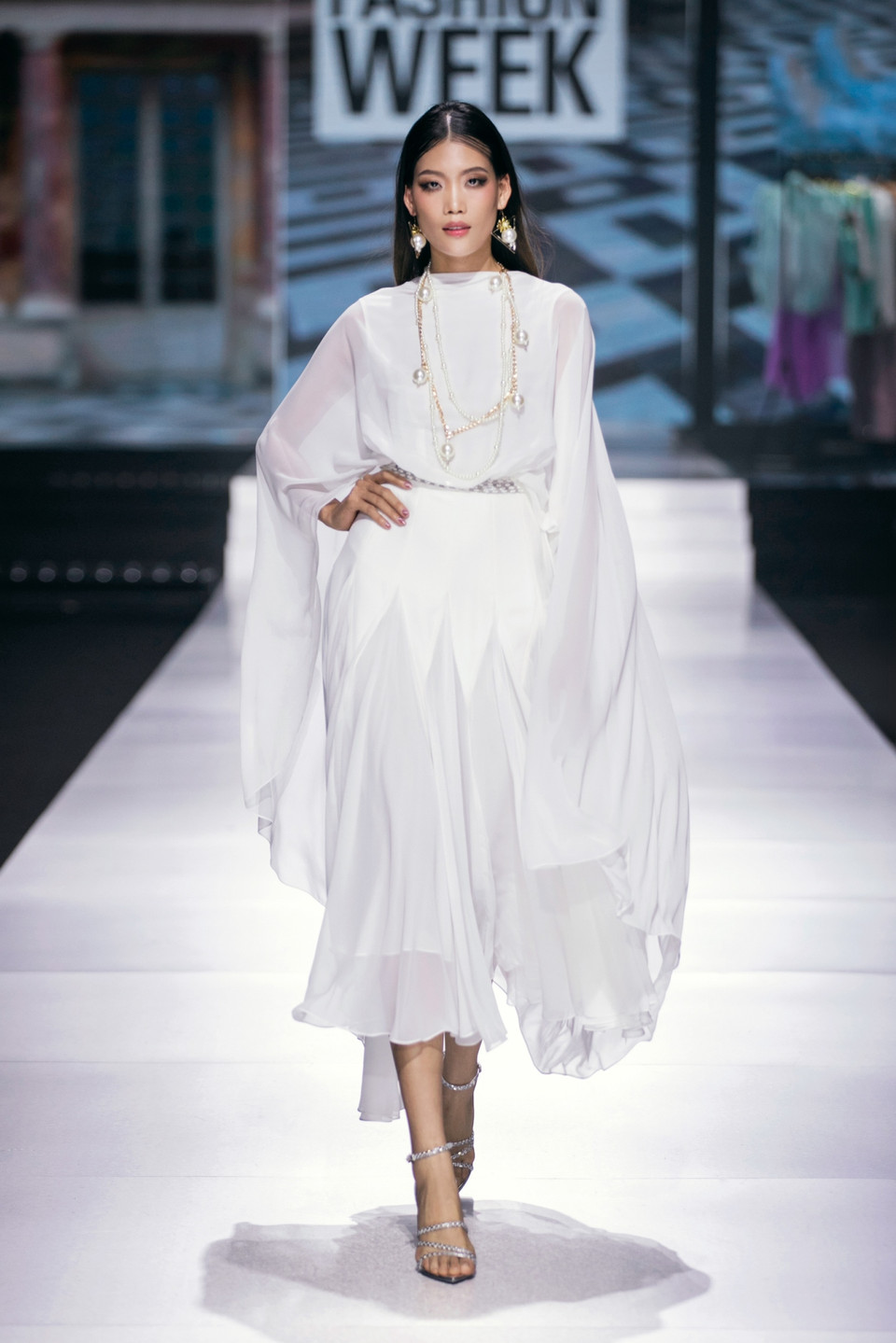 Một thiết kế trong bộ sưu tập. (Ảnh: CTV/Vietnam+)