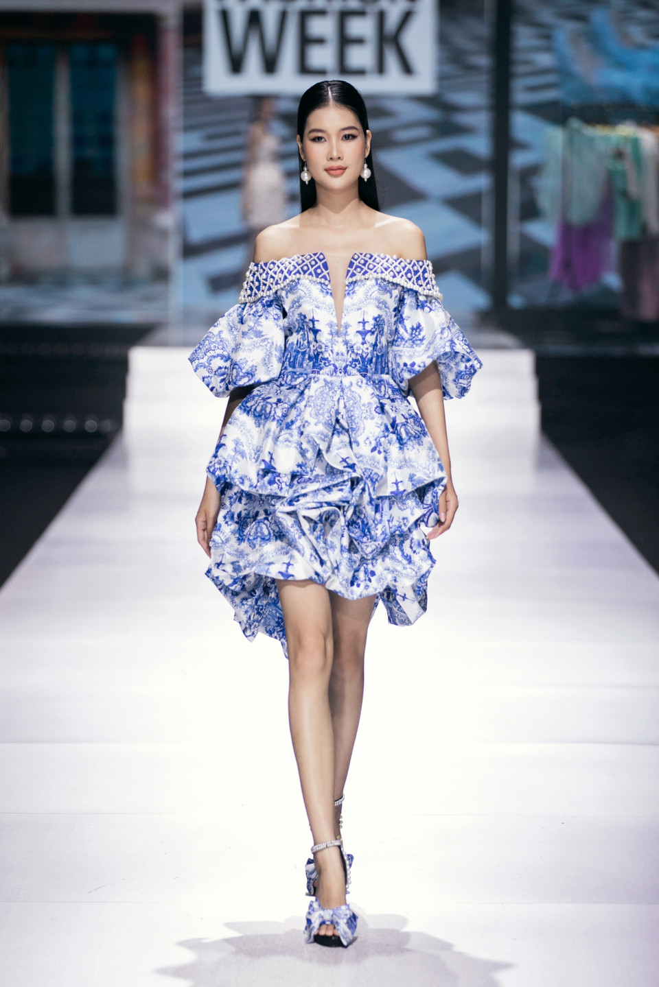 Một thiết kế trong bộ sưu tập. (Ảnh: CTV/Vietnam+)