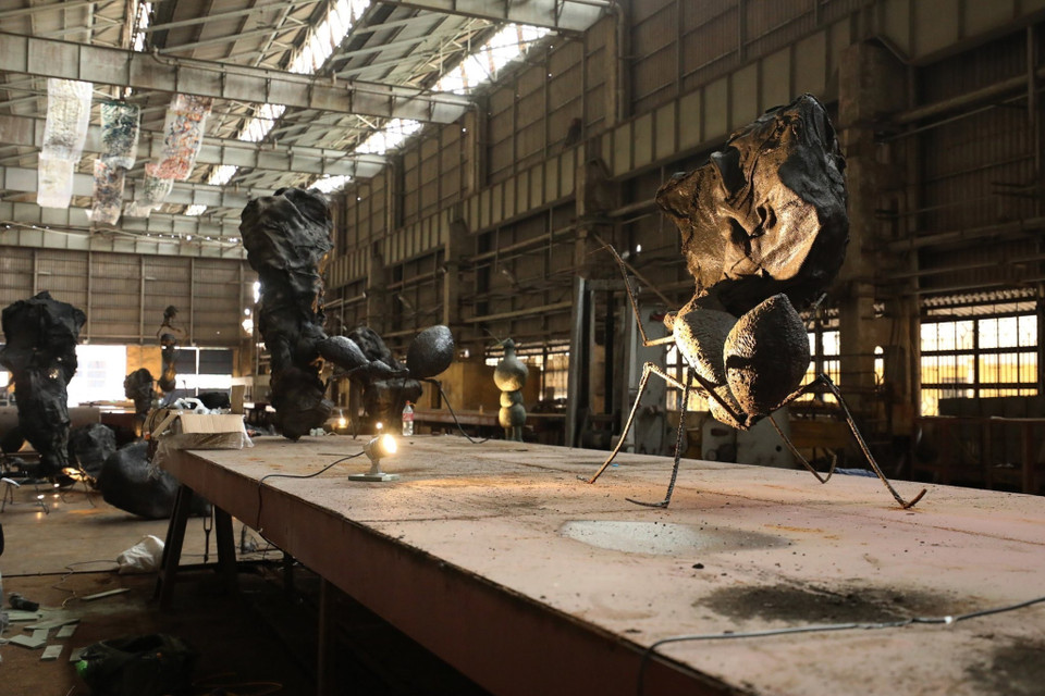 Những tác phẩm nghệ thuật độc đáo sẽ được giới thiệu trong khuôn viên của lễ hội. (Ảnh: Minh Quyết/ TTXVN)