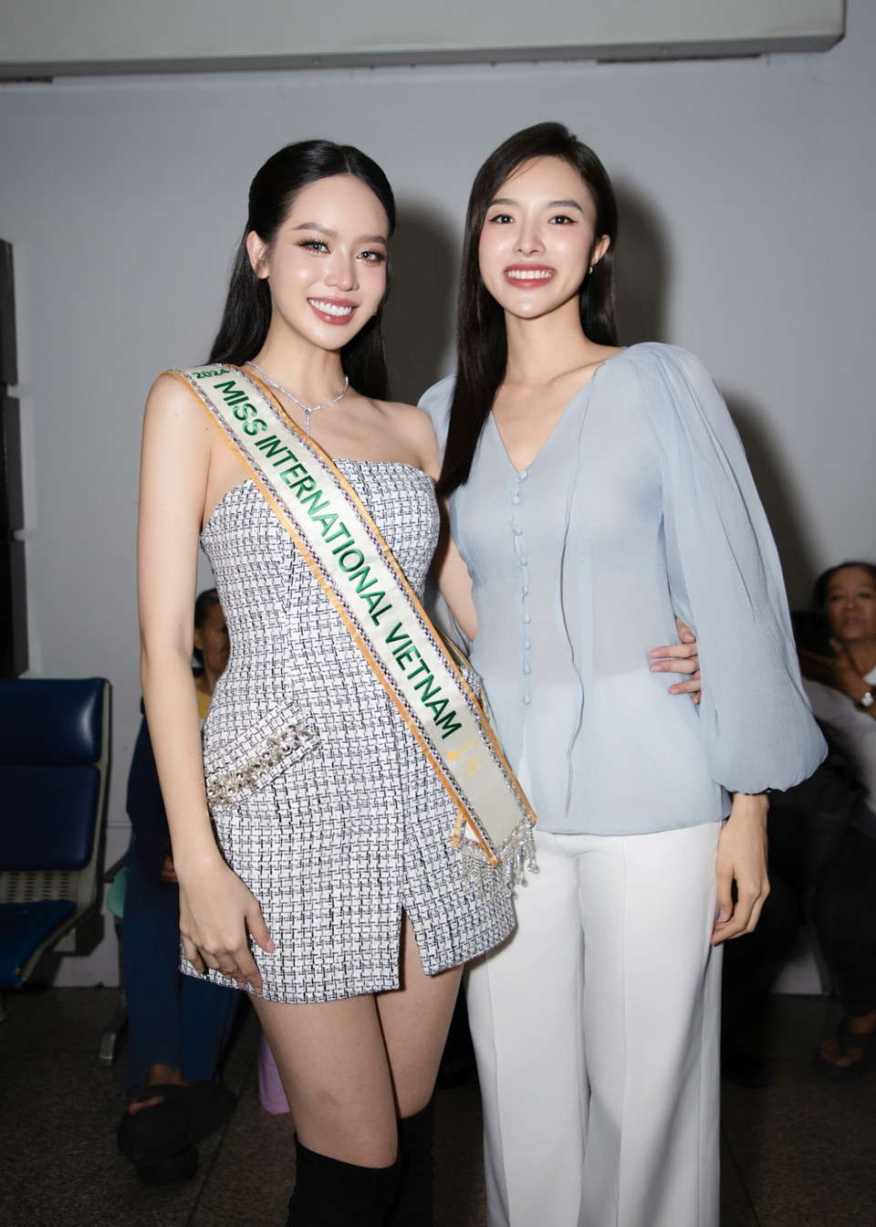 “Thủy nhận được rất nhiều lời chúc mừng và sự kỳ vọng từ bạn bè trong nước, quốc tế, cũng như từ các trang bình chọn sắc đẹp trên toàn thế giới. Đây là nguồn động lực lớn lao nhưng cũng là một áp lực không nhỏ. Tuy nhiên, Thủy luôn hào hứng, sẵn sàng và vô cùng tự hào. Sau thời gian dài chờ đợi, cuối cùng Thủy đã chính thức được mang hai tiếng Việt Nam đến cuộc thi sắc đẹp quốc tế, làm tròn trách nhiệm của mình trước khi kết thúc nhiệm kỳ Hoa hậu Việt Nam,” Hoa hậu Thanh Thủy chia sẻ. (Ảnh: CTV/Vietnam+)