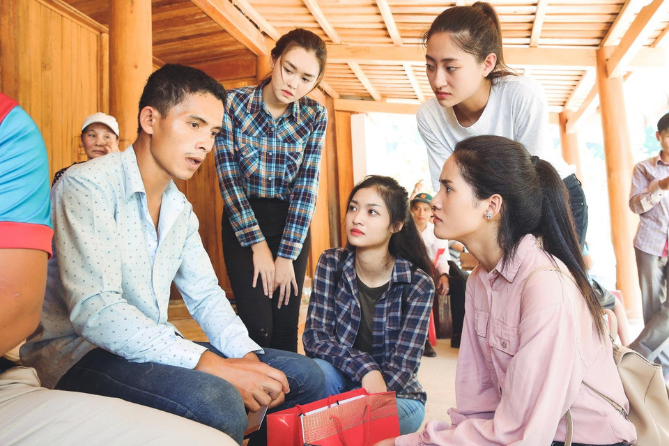 Không chỉ chú trọng vẻ đẹp ngoại hình, Kiều Loan thể hiện tấm lòng nhân ái khi thực hiện nhiều hoạt động thiện nguyện dù là trước hay sau khi trở thành Á hậu. Tất cả đều là những yếu tố khiến cô được xem là một “chiến binh” nặng ký tại Miss Grand International năm nay. (Ảnh: CTV/Vietnam+)