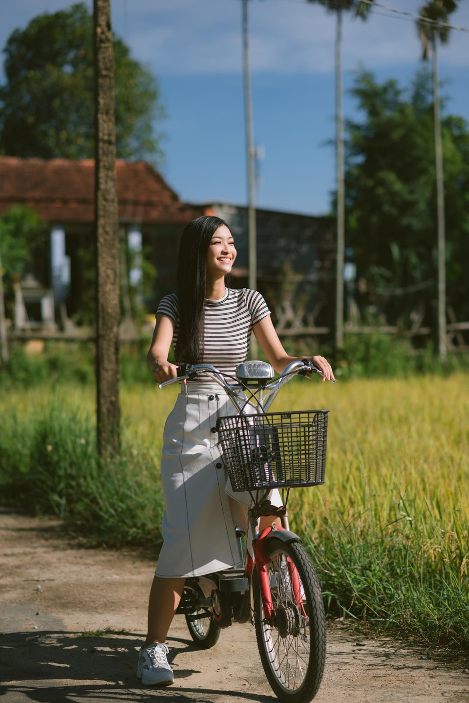 Để có được sự đón nhận cũng như ủng hộ nhiệt tình từ khán giả ngày hôm nay, nàng Á hậu đã luôn phải cố gắng học hỏi và không ngừng rèn giũa bản thân trong thời gian gấp rút. (Ảnh: CTV/Vietnam+)